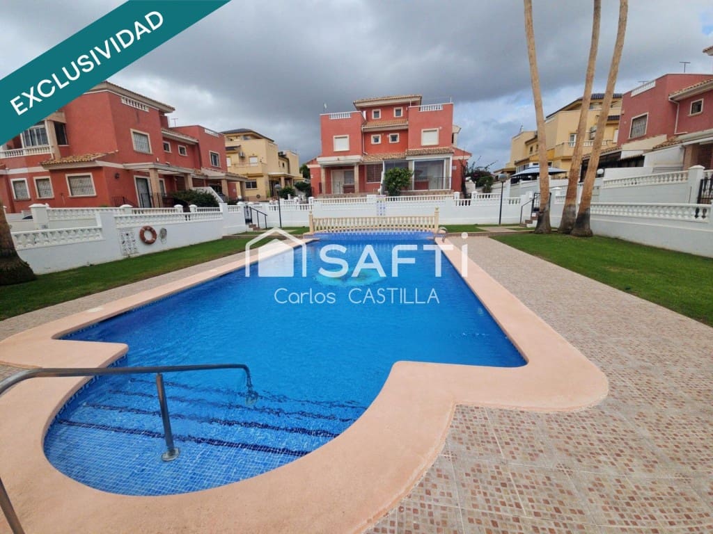 2 chambre Villa/Maison à vendre à Torrevieja avec piscine garage - 165 000 € (Ref: 10139421)