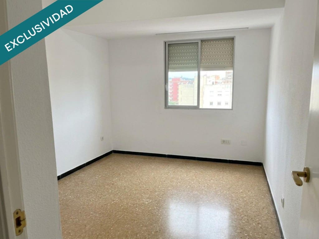 3 makuuhuone Huoneisto myytävänä paikassa La Pobla de Farnals mukana uima-altaan - 234 500 € (Ref: 10139422)