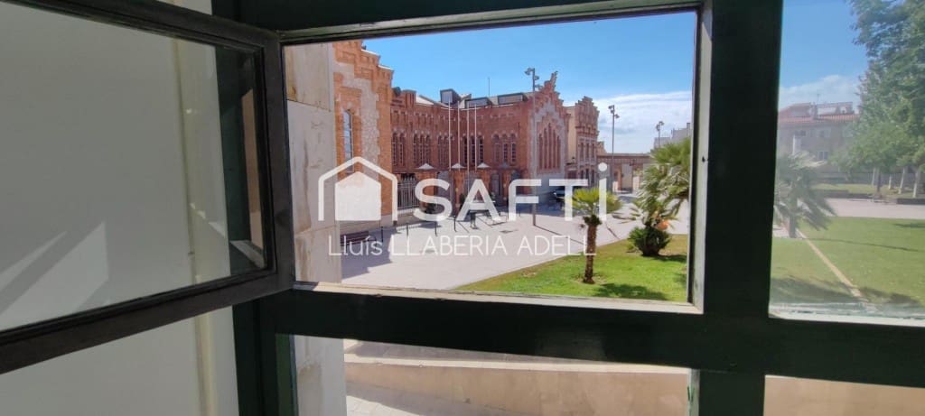 Erhverv til salg i Tarragona by - € 100.000 (Ref: 10139424)
