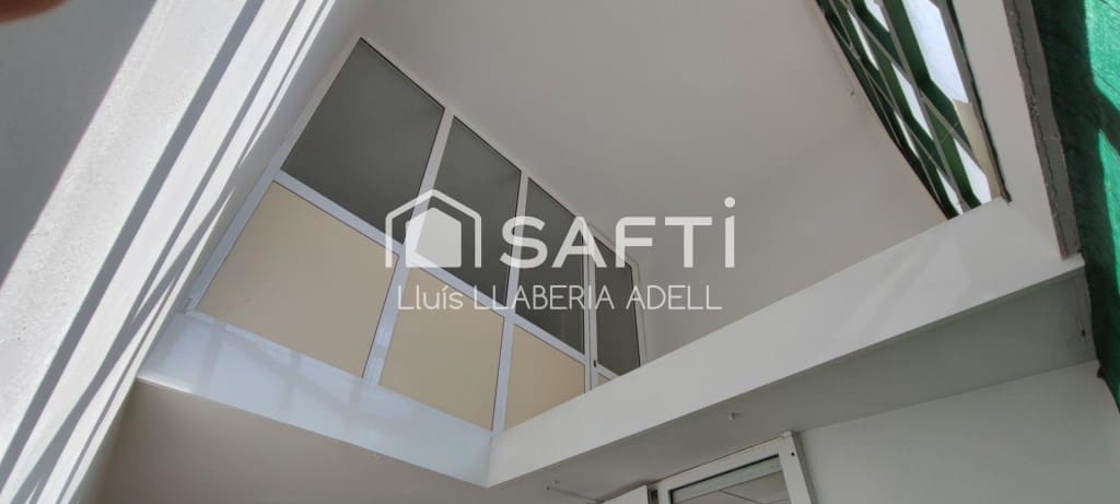 Erhverv til salg i Tarragona by - € 100.000 (Ref: 10139424)
