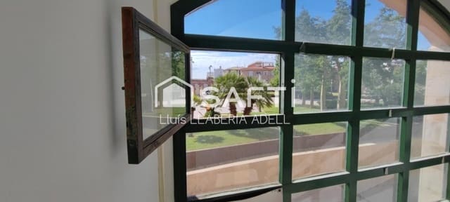 Erhverv til salg i Tarragona by - € 100.000 (Ref: 10139424)
