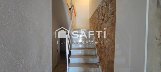 Erhverv til salg i Tarragona by - € 100.000 (Ref: 10139424)