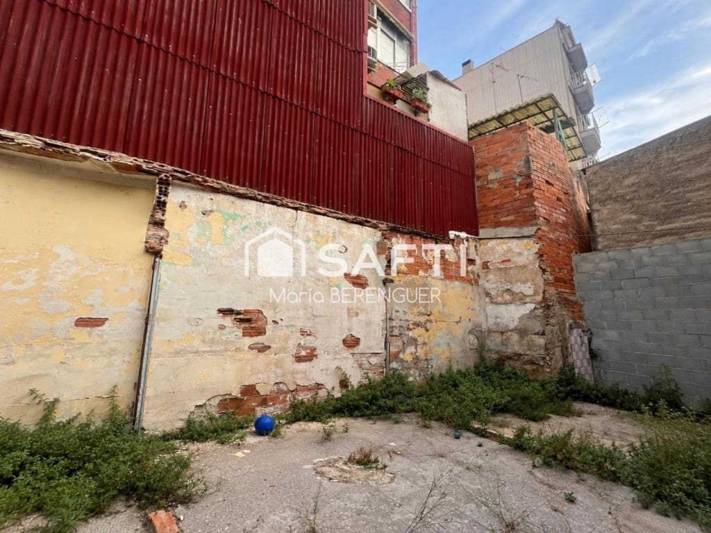 Tomt till salu i Badalona - 69 000 € (Ref: 10139426)