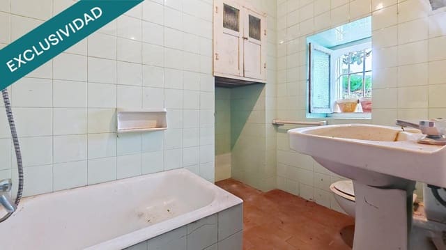 3 quarto Moradia para venda em Salas - 65 000 € (Ref: 10142379)