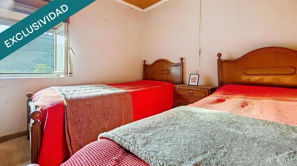 3 sovrum Villa till salu i Salas - 65 000 € (Ref: 10142379)