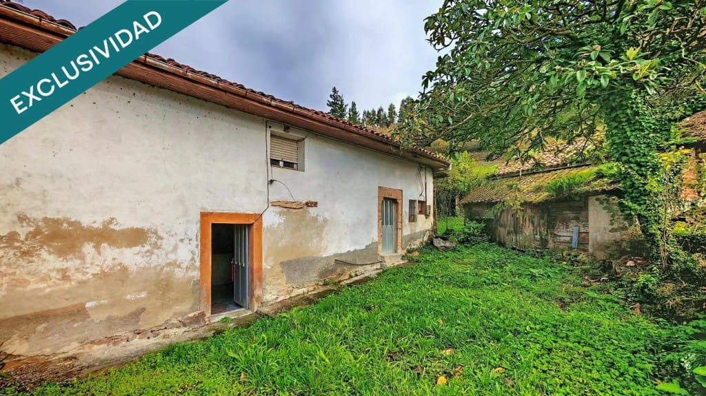 3 sovrum Villa till salu i Salas - 65 000 € (Ref: 10142379)