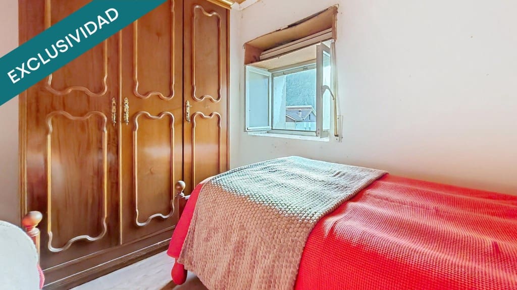3 sovrum Villa till salu i Salas - 65 000 € (Ref: 10142379)