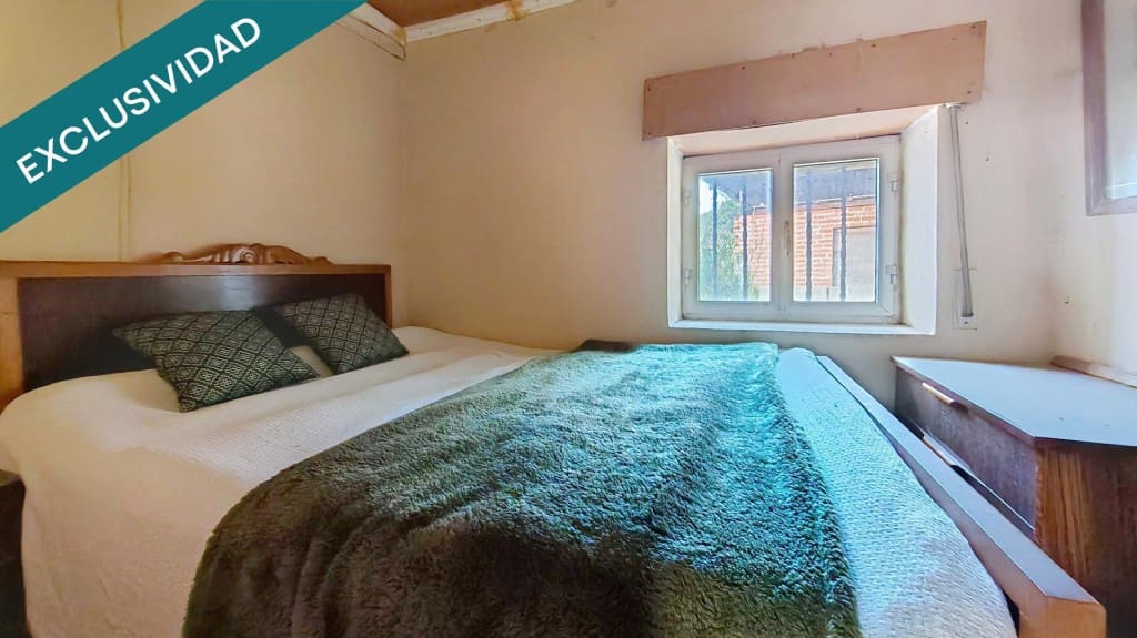 3 sovrum Villa till salu i Salas - 65 000 € (Ref: 10142379)