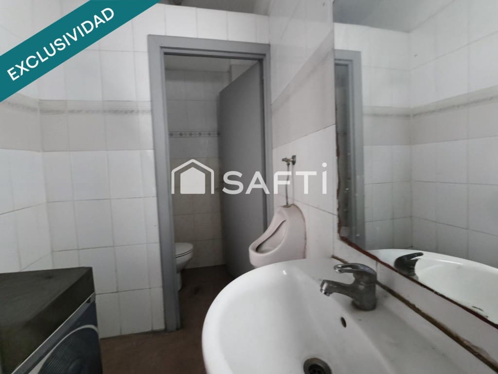 Comercial para venda em Paterna - 160 000 € (Ref: 10142382)