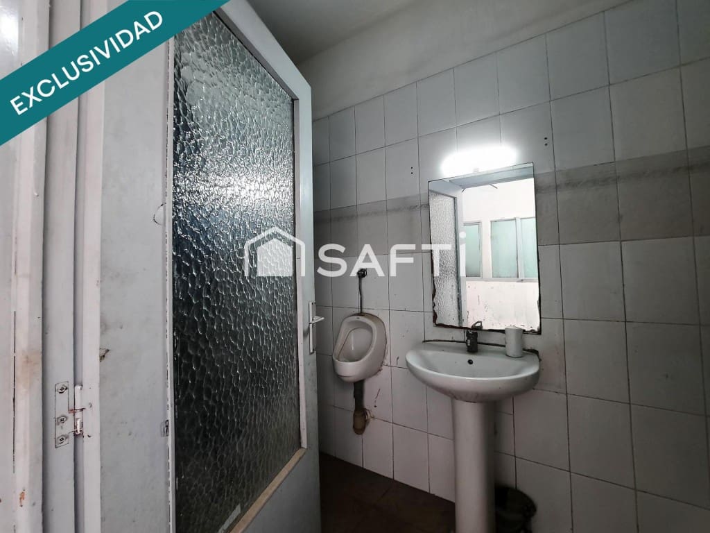Comercial para venda em Paterna - 160 000 € (Ref: 10142382)