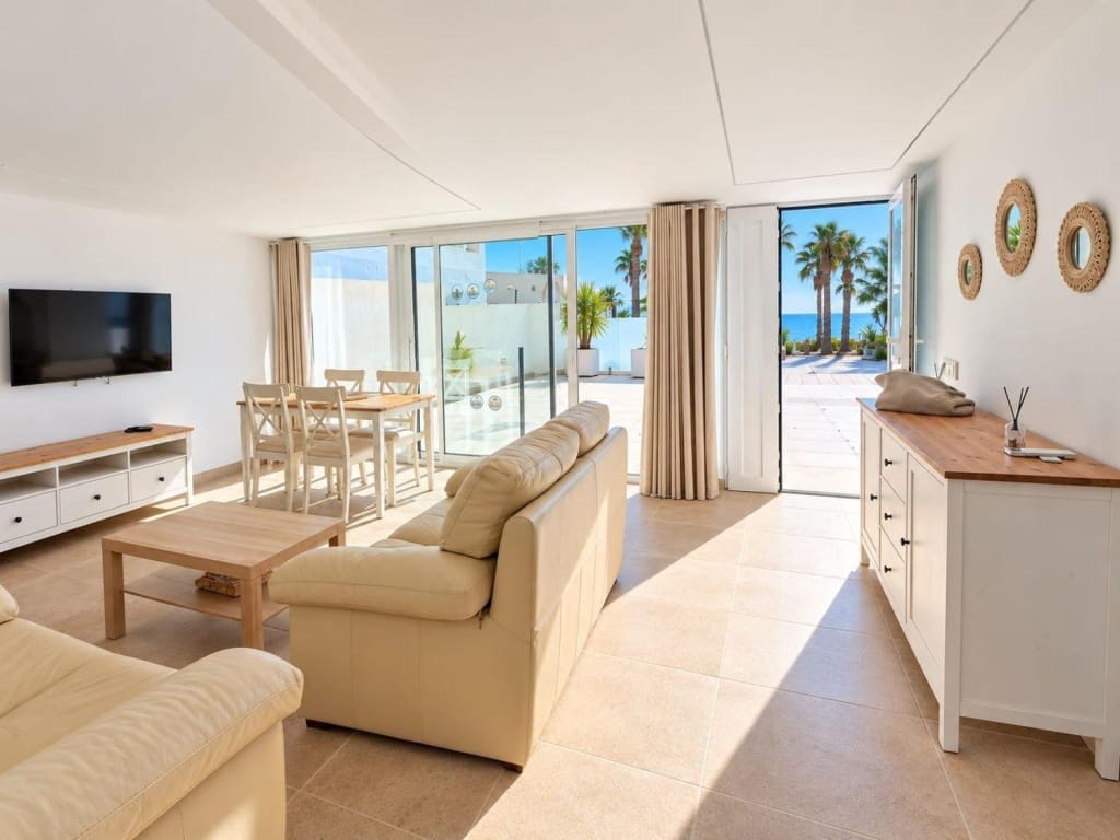 Kommersiell til salgs i Mojacar - € 199 000 (Ref: 10142384)