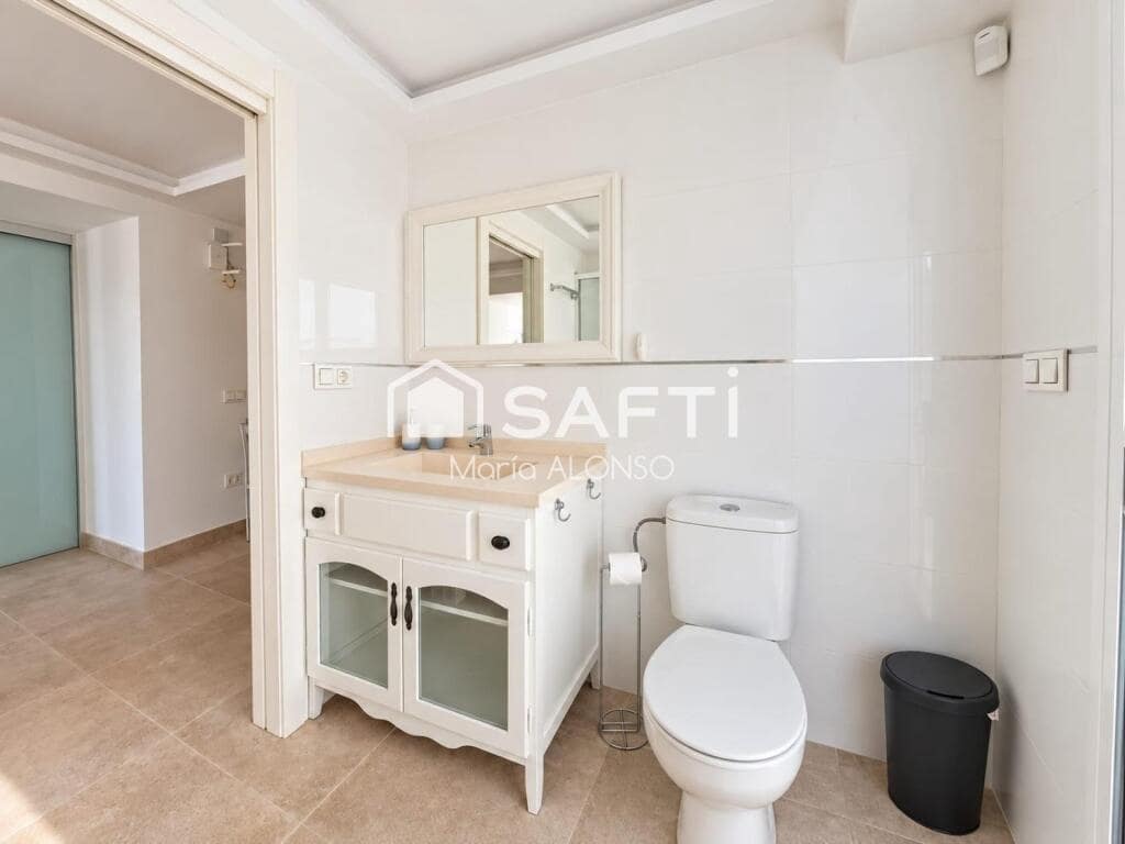 Commercial for sale in Mojacar - € 199,000 (Ref: 10142384)