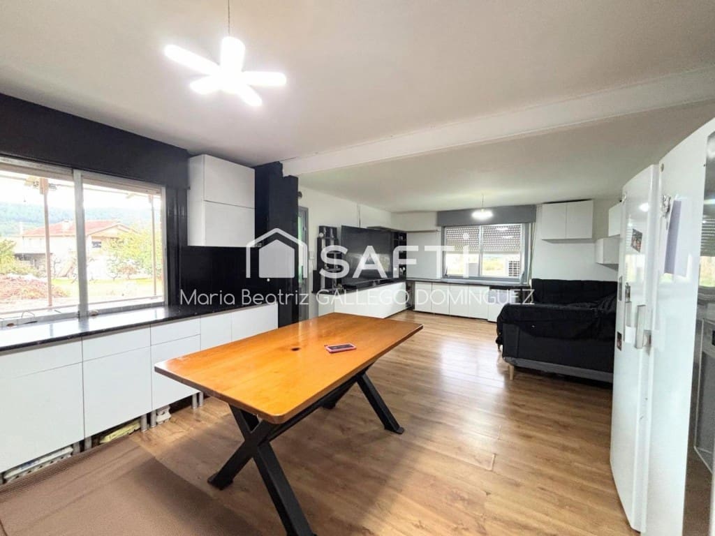 3 sypialnia Willa na sprzedaż w O Porrino z basenem - 349 000 € (Ref: 10146727)
