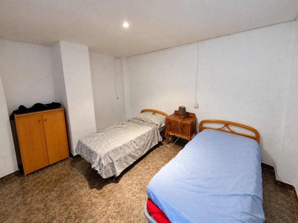 3 bedroom Terraced Villa for sale in Ontinyent - € 60,000 (Ref: 10148478)