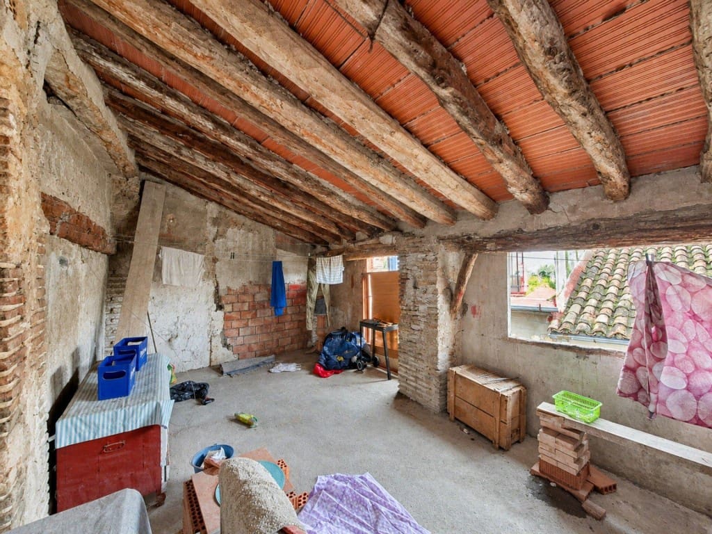 3 bedroom Terraced Villa for sale in Ontinyent - € 60,000 (Ref: 10148478)