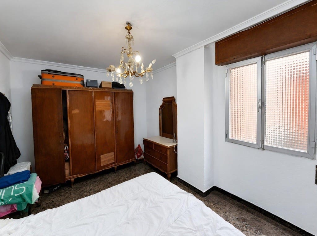 3 bedroom Terraced Villa for sale in Ontinyent - € 60,000 (Ref: 10148478)