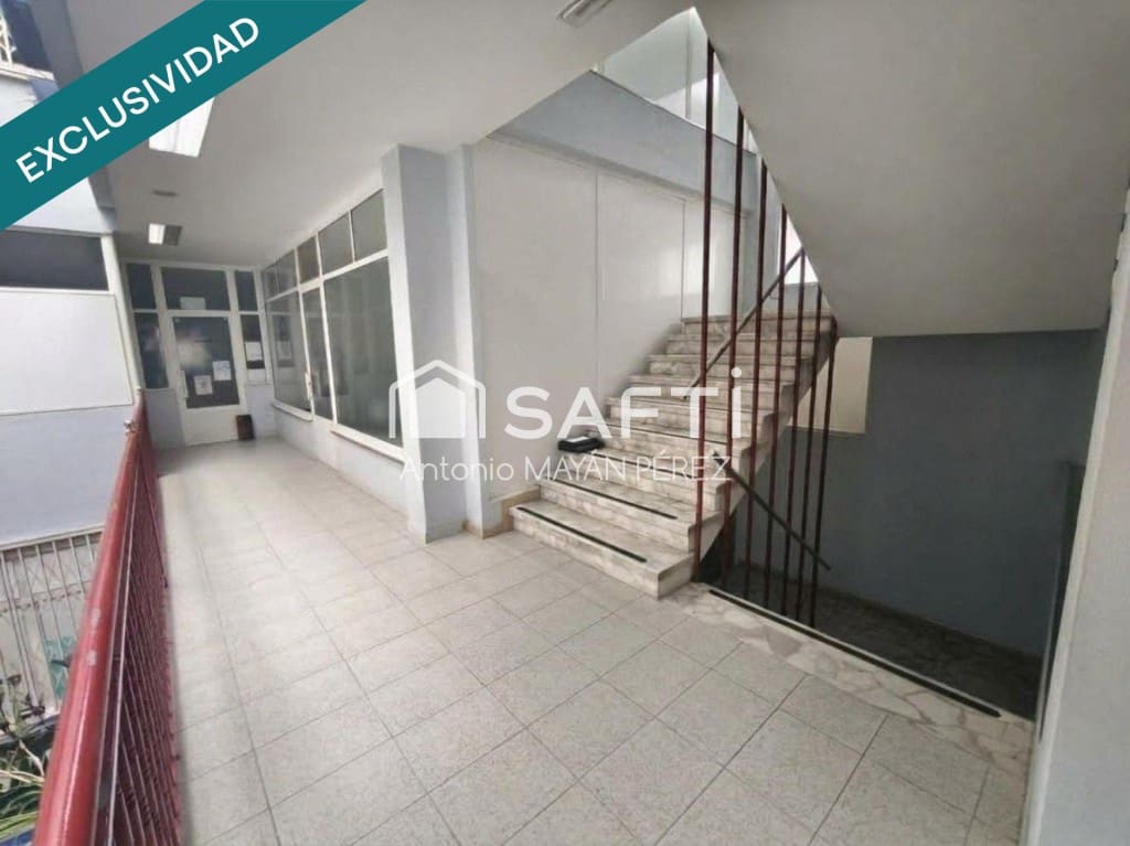 Commerciale in vendita in Noia - 185.000 € (Rif: 10148479)