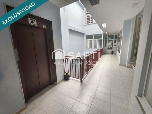 Commerciale in vendita in Noia - 185.000 € (Rif: 10148479)
