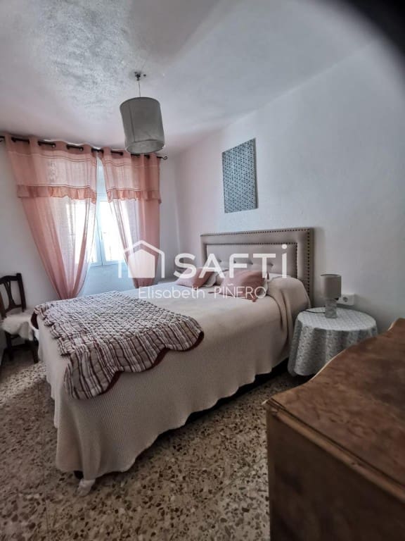 2 bedroom Terraced Villa for sale in Zalamea de la Serena - € 38,000 (Ref: 10153362)