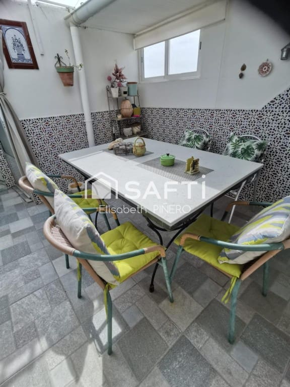 2 bedroom Terraced Villa for sale in Zalamea de la Serena - € 38,000 (Ref: 10153362)