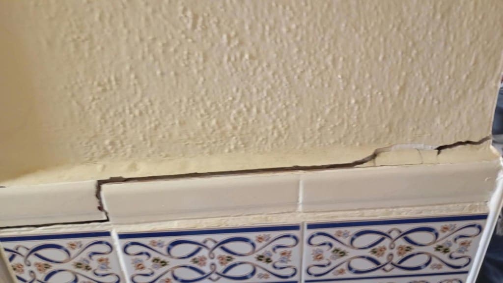 2 bedroom Terraced Villa for sale in Zalamea de la Serena - € 38,000 (Ref: 10153362)