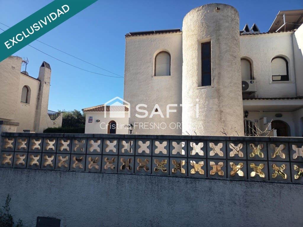 2 bedroom Villa for sale in Montroig-Mar with pool garage - € 159,000 (Ref: 10153363)