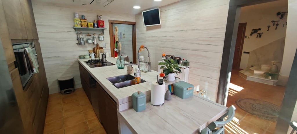 5 bedroom Villa for sale in El Catllar with pool garage - € 399,500 (Ref: 10153365)