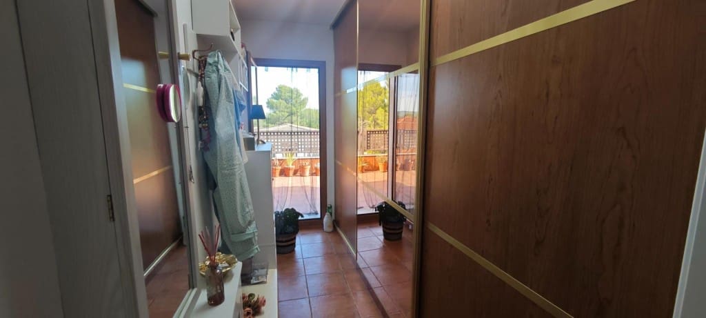 5 bedroom Villa for sale in El Catllar with pool garage - € 399,500 (Ref: 10153365)