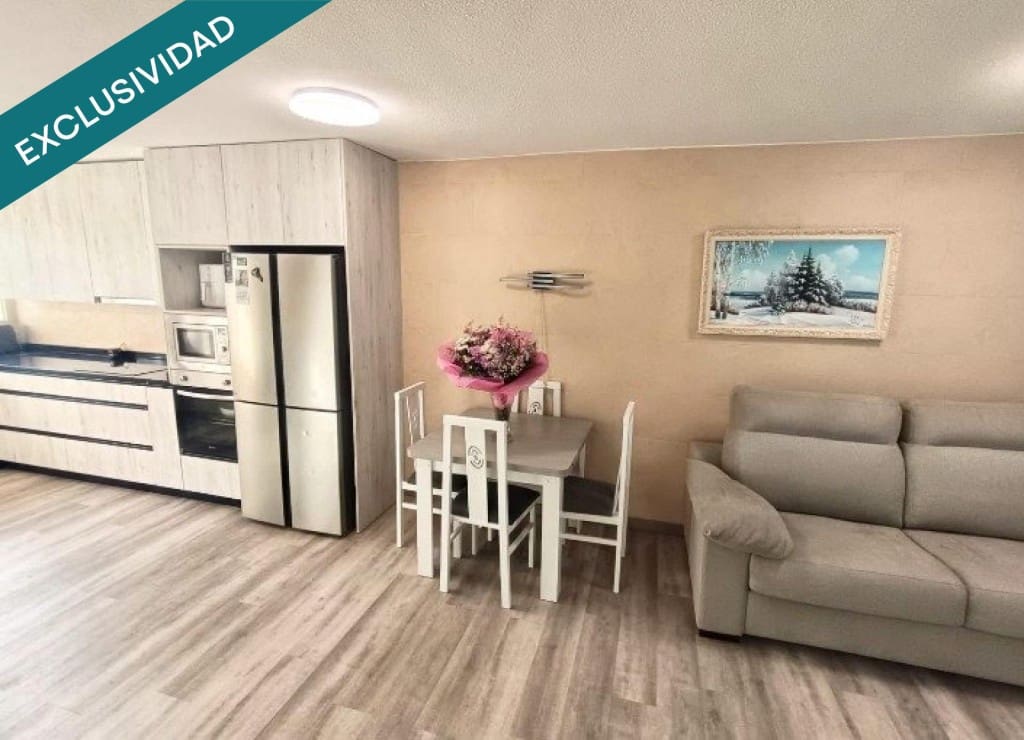2 sovrum Radhus till salu i Petrel / Petrer med pool garage - 199 999 € (Ref: 10157609)