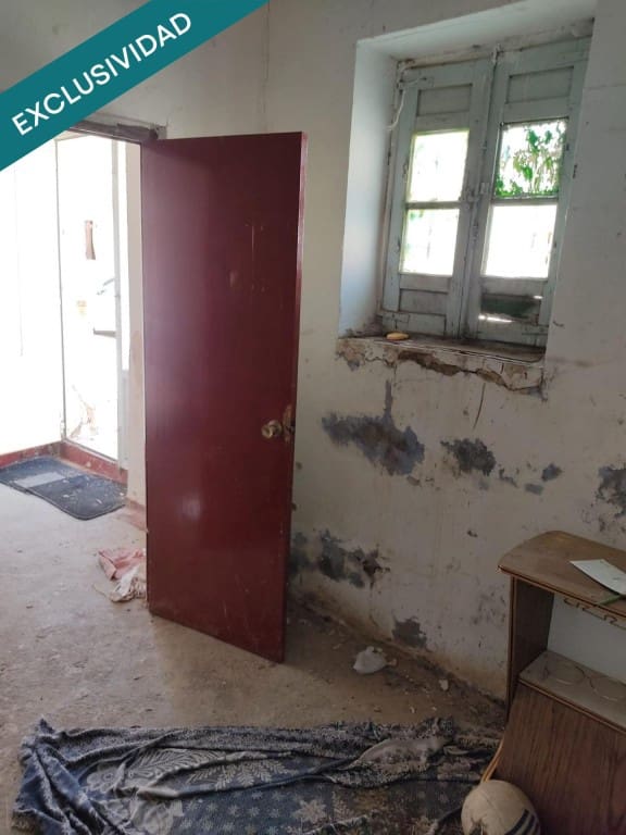 4 bedroom Villa for sale in Albalatillo - € 55,000 (Ref: 10157612)