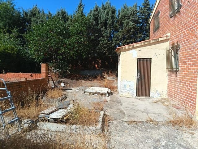 4 chambre Villa/Maison à vendre à Albarreal de Tajo avec piscine garage - 126 000 € (Ref: 10157613)