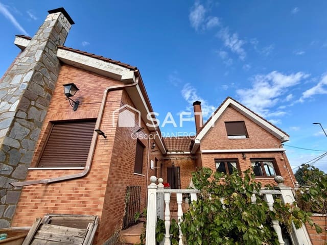 6 chambre Villa/Maison à vendre à Santovenia de la Valdoncina avec garage - 369 000 € (Ref: 10157616)