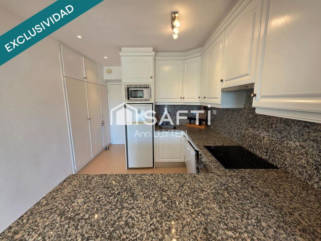 2 slaapkamer Appartement te koop in Roses met zwembad - € 159.000 (Ref: 10159291)