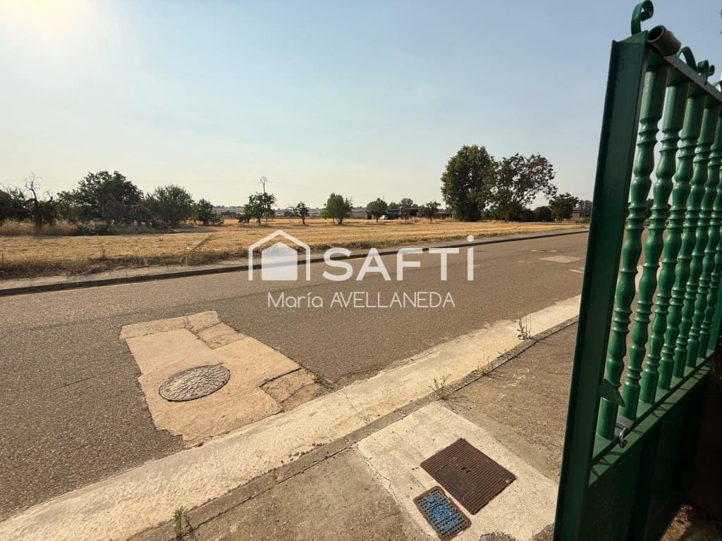 4 quarto Moradia para venda em Villaquejida com garagem - 140 000 € (Ref: 10159292)