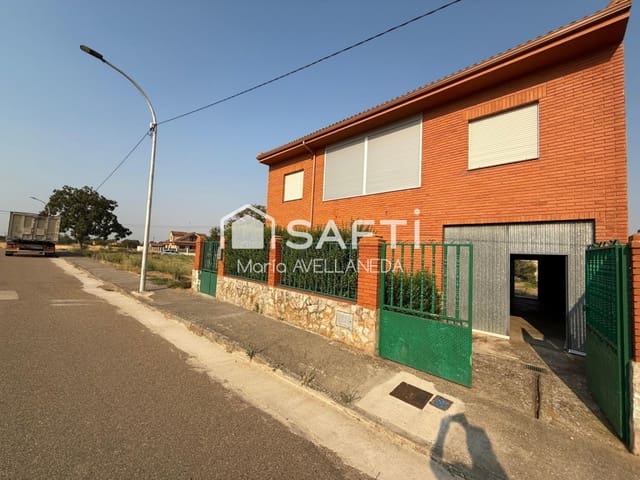 4 quarto Moradia para venda em Villaquejida com garagem - 140 000 € (Ref: 10159292)