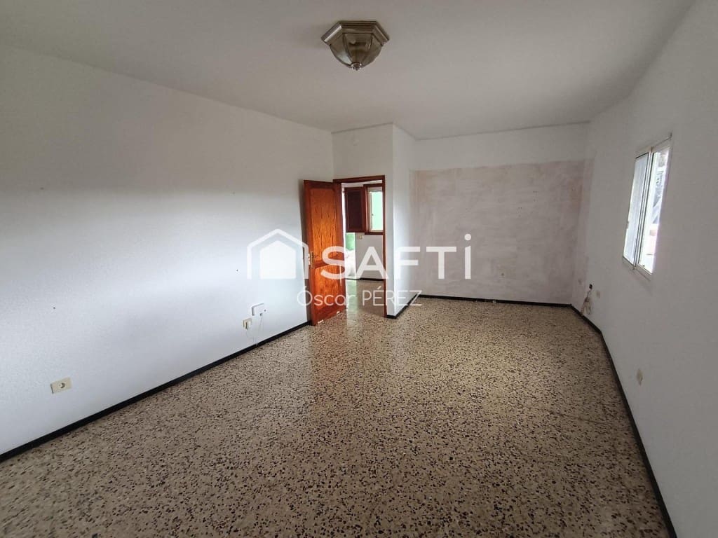 3 bedroom Villa for sale in Santa Brigida - € 230,000 (Ref: 10159299)