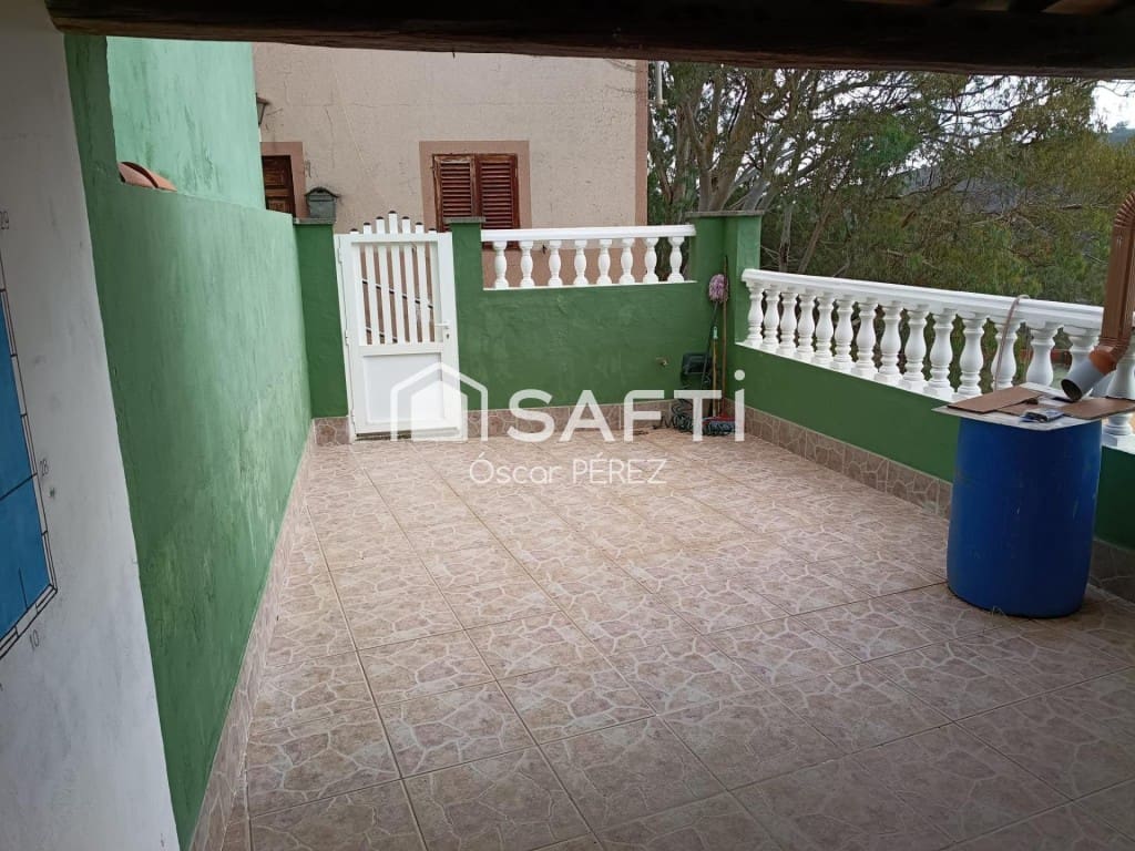 3 bedroom Villa for sale in Santa Brigida - € 230,000 (Ref: 10159299)