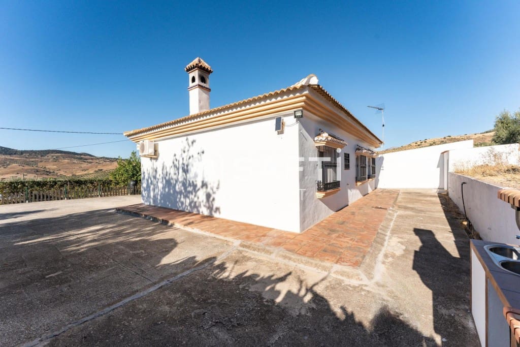 3 bedroom Finca/Country House for sale in Almogia with garage - € 299,000 (Ref: 10161244)