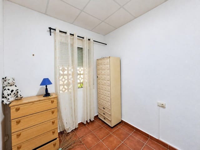 8 slaapkamer Rijtjeshuis te koop in Castelló de Rugat - € 125.000 (Ref: 10164848)