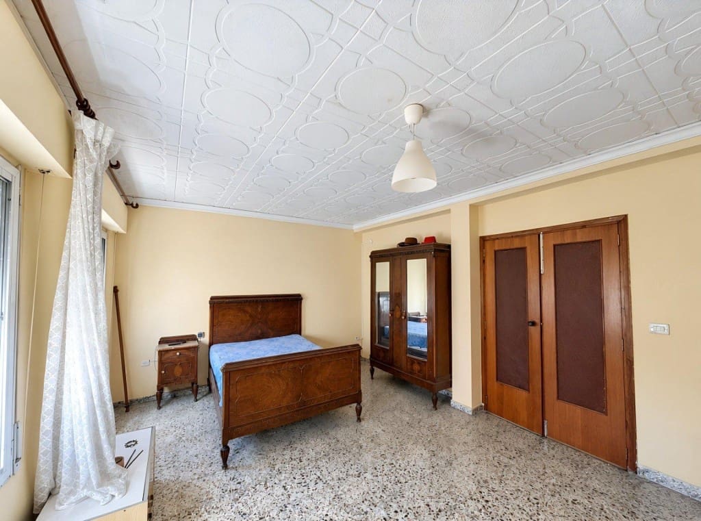 8 sypialnia Dom szeregowy na sprzedaż w Castello de Rugat - 125 000 € (Ref: 10164848)