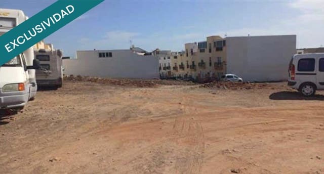 Bouwgrond te koop in Arrecife - € 190.000 (Ref: 10164850)