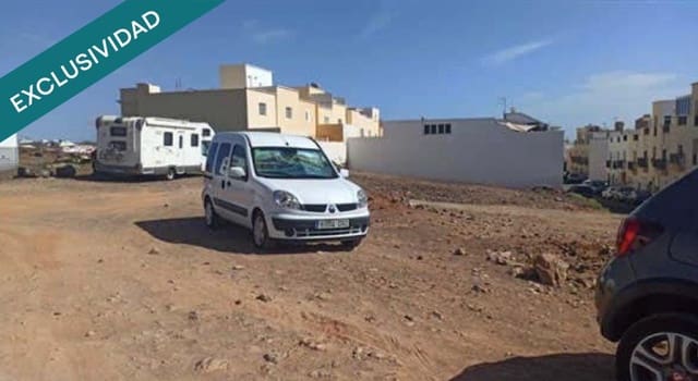 Bouwgrond te koop in Arrecife - € 190.000 (Ref: 10164850)