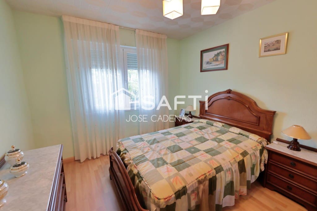 5 bedroom Villa for sale in Astorga with garage - € 247,000 (Ref: 10164854)