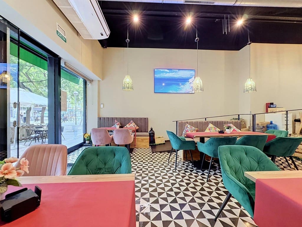 Commercieel te koop in Barcelona stad - € 99.000 (Ref: 10166361)