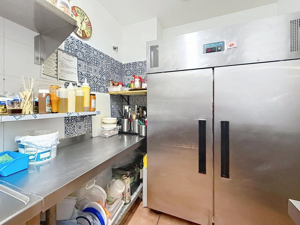 Commercieel te koop in Barcelona stad - € 99.000 (Ref: 10166361)