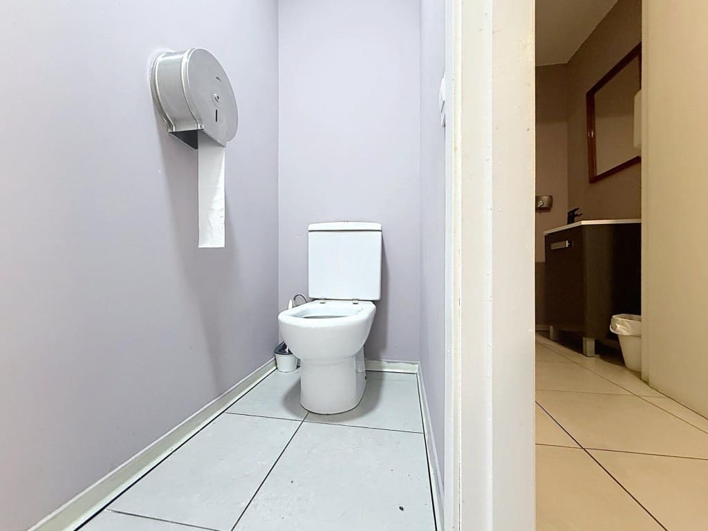 Commercieel te koop in Barcelona stad - € 99.000 (Ref: 10166361)