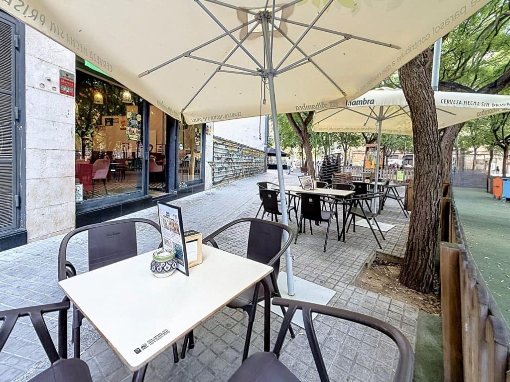 Commercieel te koop in Barcelona stad - € 99.000 (Ref: 10166361)