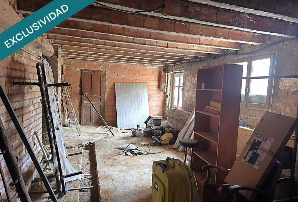 5 soveværelse Villa til salg i Barbues med garage - € 120.000 (Ref: 10166362)