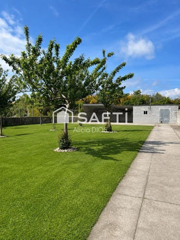 3 soverom Villa til salgs i Cospeito med garasje - € 210 000 (Ref: 10166370)