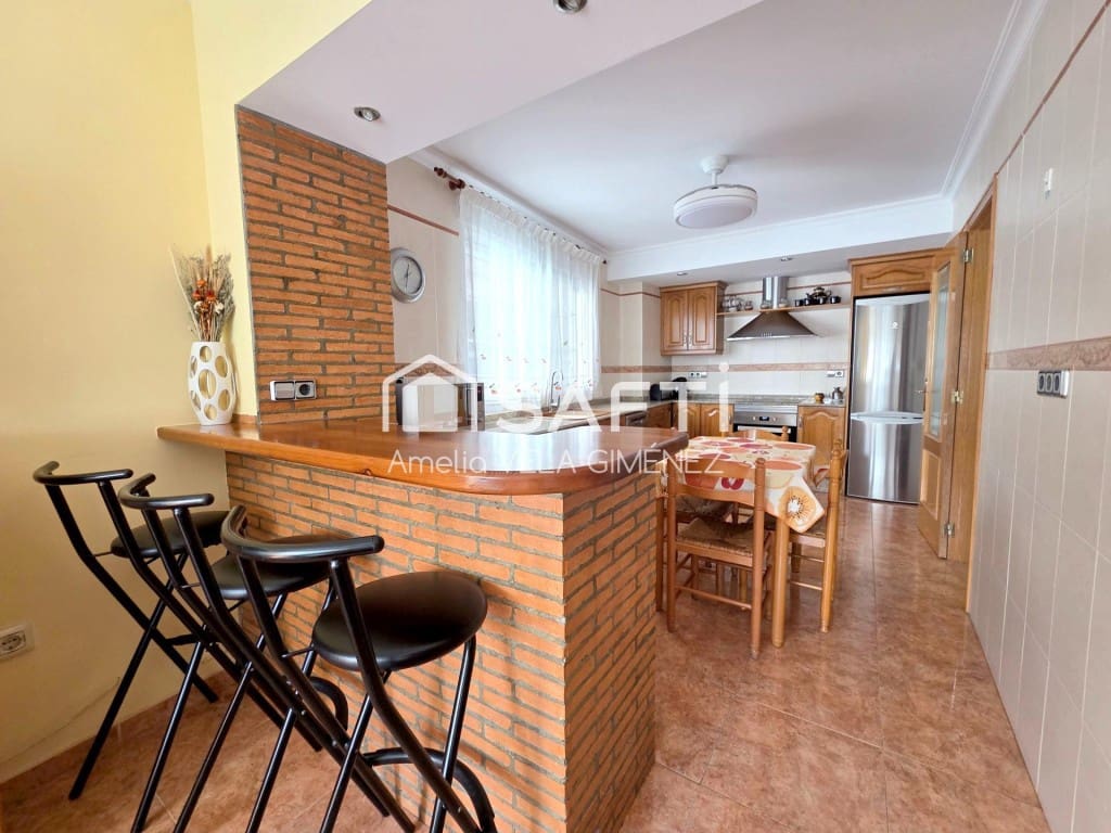 Apartamento de 5 habitaciones en Sagunto / Sagunt en venta - 240.000 € (Ref: 10168416)
